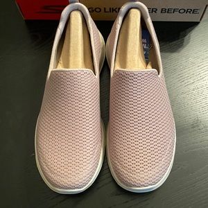 Skechers Go Walk Joy